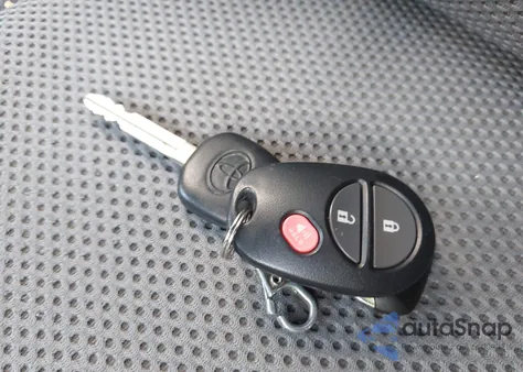 2015 Toyota Tacoma Base V6 z USA, uszkodzony, nr VIN 3TMLU4EN5FM172706